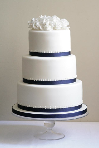 3 tiered wedding cakes